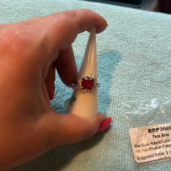 Ruby Ring - Picture 3 of 4